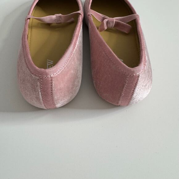 NWOT J. CREW CREWCUTS Girls' Velvet Bow Strap Mary Janes Pink 4 - Picture 5 of 7